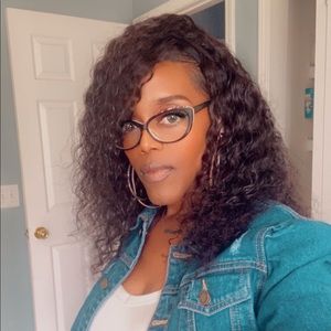 Meet your Posher, Natasha